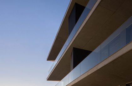 Seashore Building | Atelier d’Arquitectura Lopes da Costa