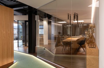 Sudtirol Fenster Showroom | Monovolume Architecture + Design