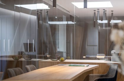 Sudtirol Fenster Showroom | Monovolume Architecture + Design