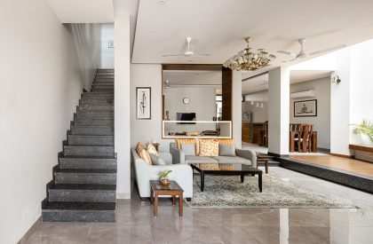 The Framed House | Forum Advaita