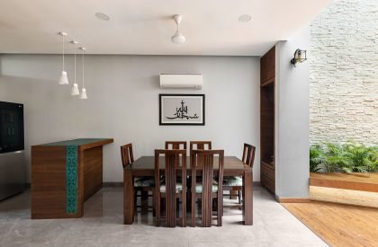 The Framed House | Forum Advaita