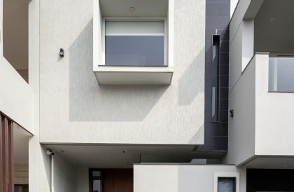 The Framed House | Forum Advaita
