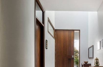 The Framed House | Forum Advaita