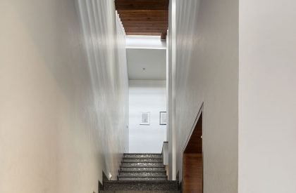 The Framed House | Forum Advaita