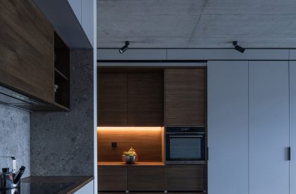 Apartment Building at the Foot of the Hill | Karnet architekti