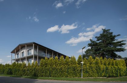 Apartment Building at the Foot of the Hill | Karnet architekti