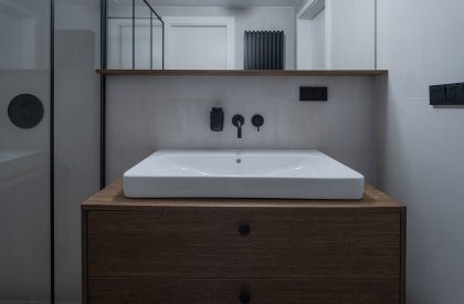 Apartment Building at the Foot of the Hill | Karnet architekti