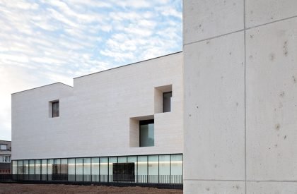 Centre de Creation Contemporaine | Aires Mateus