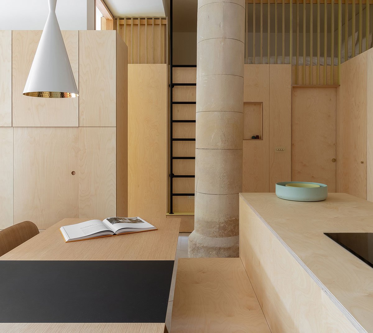 Building in Existing Contexts. Living