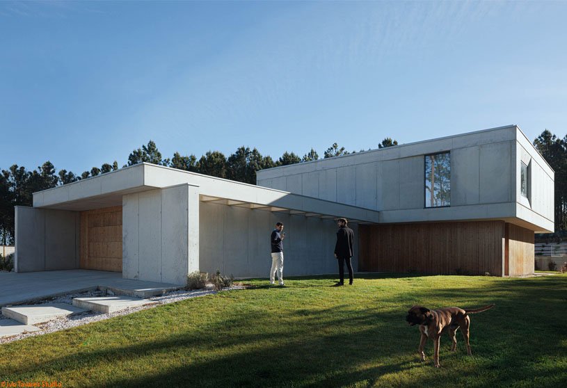 Casa em Mundão | Um para Um, arquitectura e engenharia