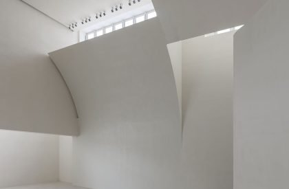 Flickering Peak CP·SUN RIVER Art Gallery | Wutopia Lab