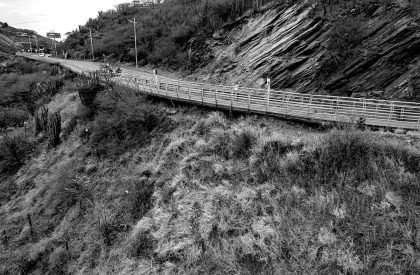 Living between edges: Connection lines around the Ziruma hill, Santa Marta, Colombia | Architecture Thesis