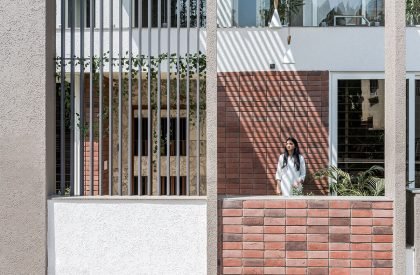 Modern Contemporary House | Prashant Parmar Architect - Shayona Consultant