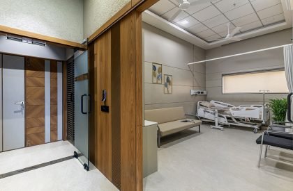Modern Hospital Interior at Ratnanjali Solitaire | Prashant Parmar Architect – Shayona Consultant