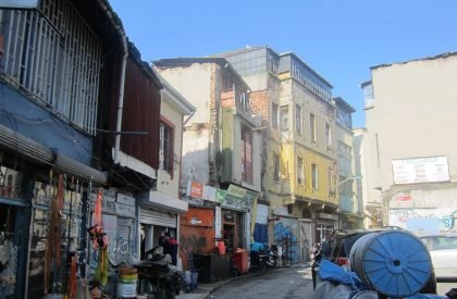 Transforming Urban Narratives: Integrating Historical Traces with Housing Typologies and Revitalizing Perşembe Pazarı, Istanbul | Architecture Thesis on Urban Housing