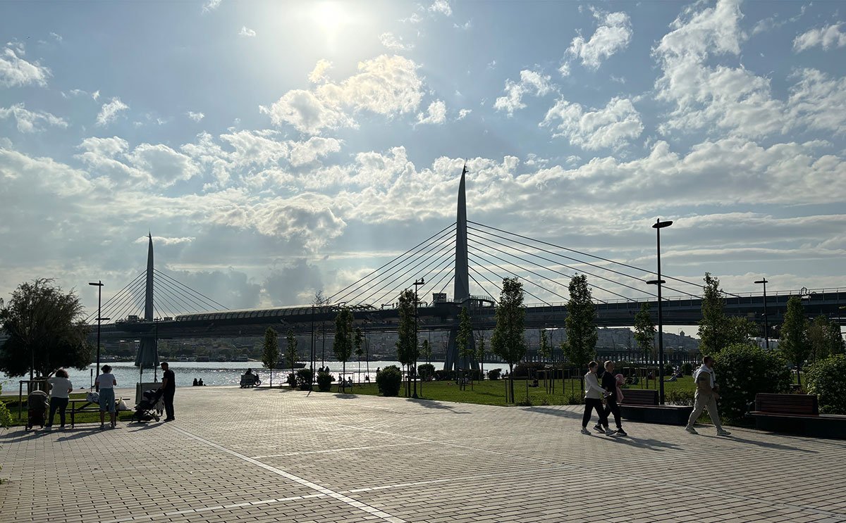 Transforming Urban Narratives: Integrating Historical Traces with Housing Typologies and Revitalizing Perşembe Pazarı, Istanbul | Architecture Thesis on Urban Housing