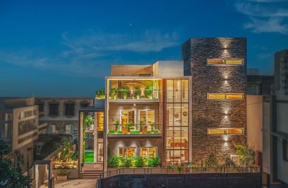 Urban Frame House | Prashant Parmar Architect - Shayona Consultant