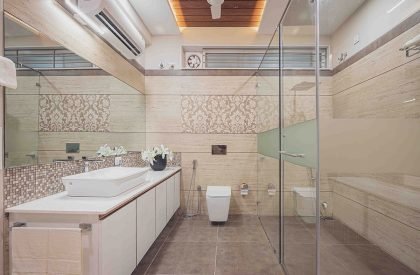 Urban Frame House | Prashant Parmar Architect - Shayona Consultant