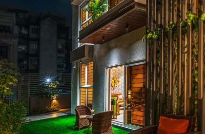 Urban Frame House | Prashant Parmar Architect - Shayona Consultant