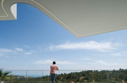 Villa Fortaleza | Vieira de Moura Architects