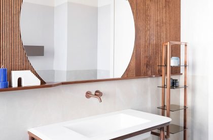 Walnut White | PLUS ULTRA