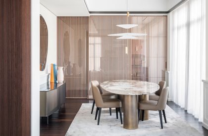 Walnut White | PLUS ULTRA