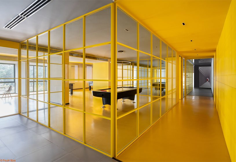 The Amber Encase | Collage Architecture Studio