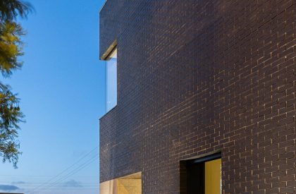 LBlack House | M2 Senos Arquitectos