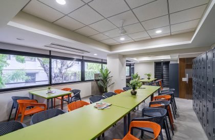 Modern Office Interior Design | Prashant Parmar Architect - Shayona Consultants