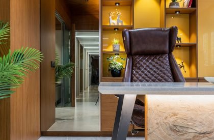 Modern Office Interior Design | Prashant Parmar Architect - Shayona Consultants