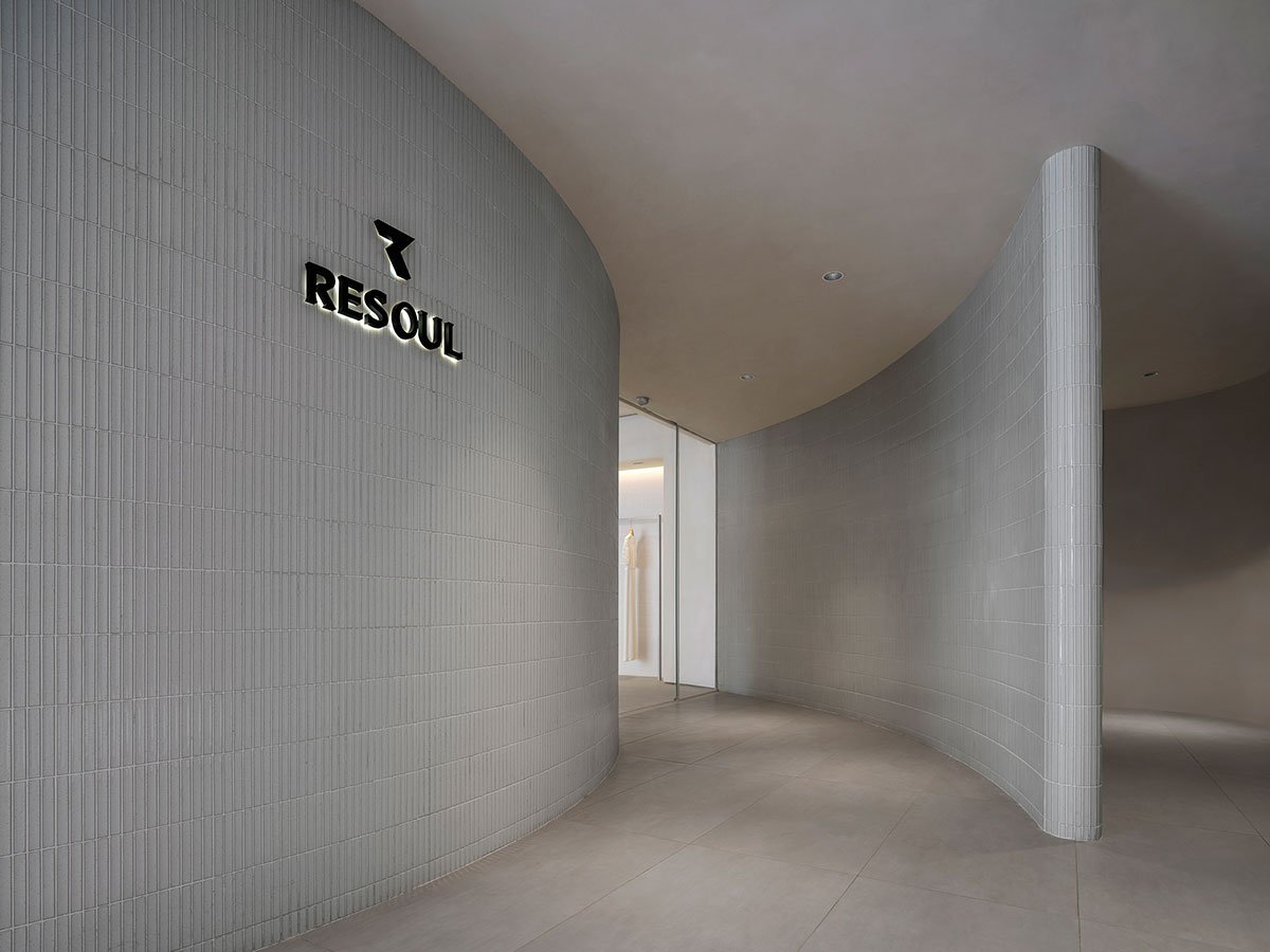 RESOUL Photography Base & Concept Store | LubanEra Design