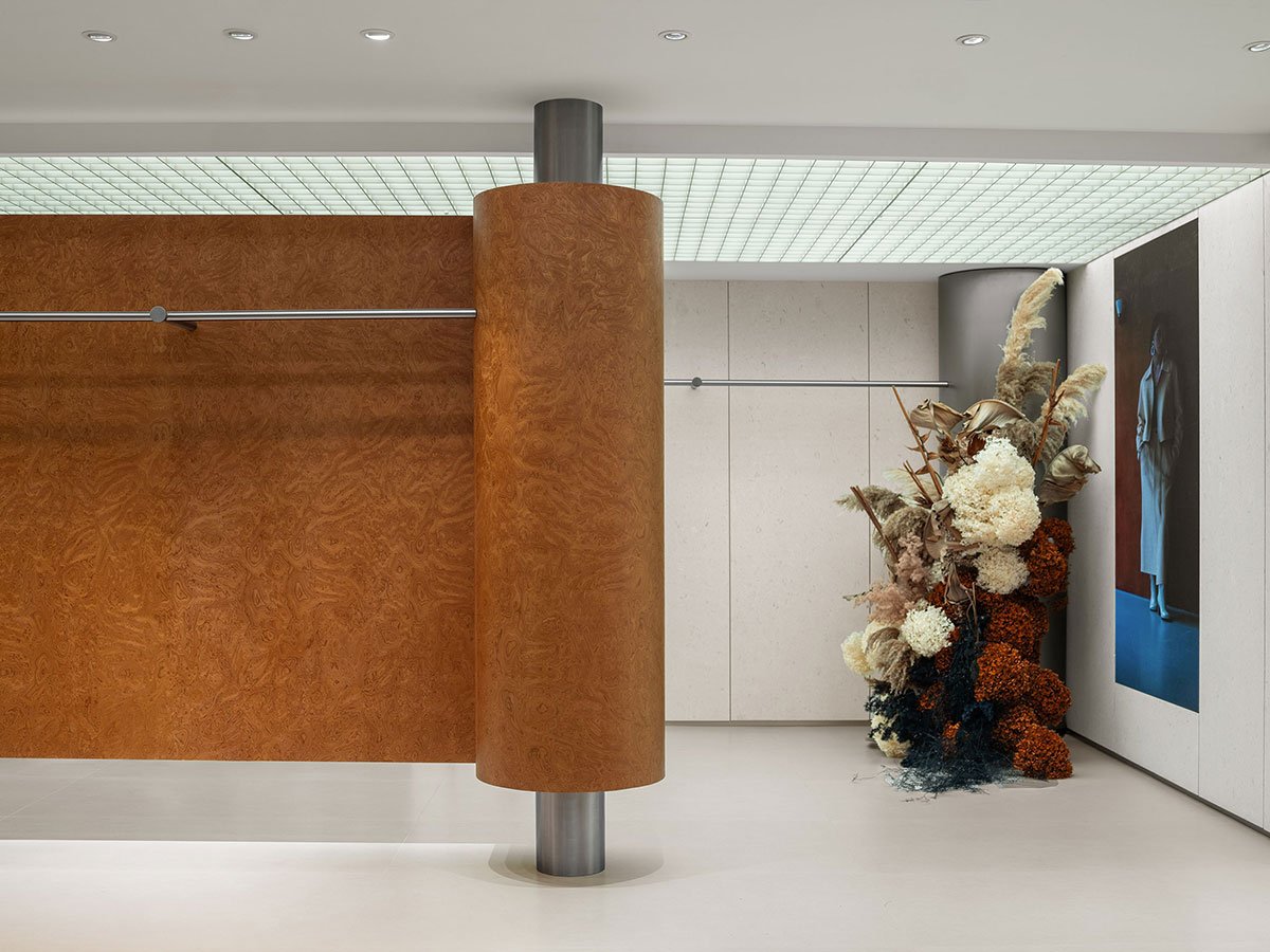 ZhuZhang Showroom & Office | LubanEra Design