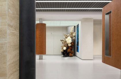 ZhuZhang Showroom & Office | LubanEra Design