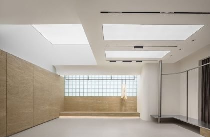 ZhuZhang Showroom & Office | LubanEra Design