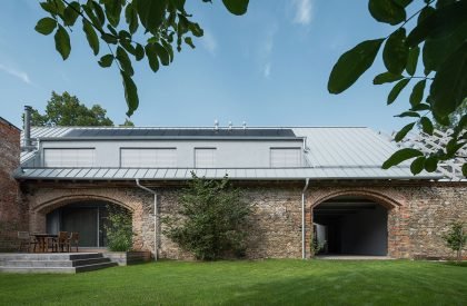 The Forgotten Barn | Karnet architekti