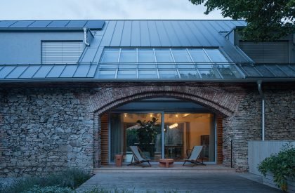 The Forgotten Barn | Karnet architekti