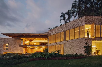 Angra House | Studio Arthur Casas