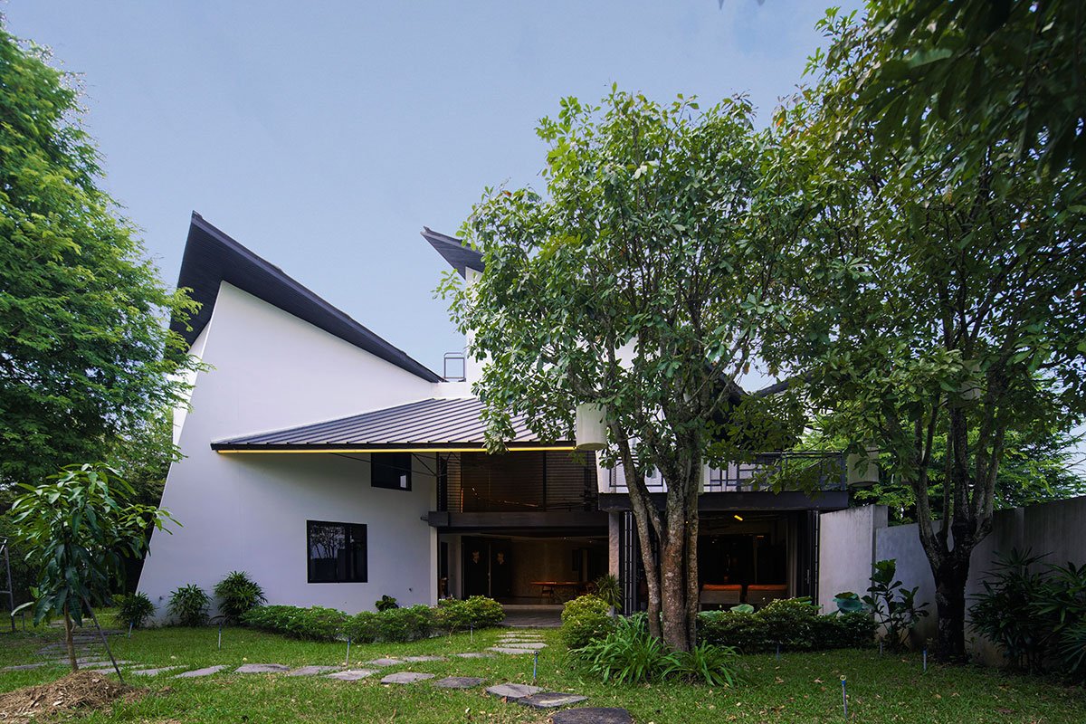 HausHaus | Akitephile