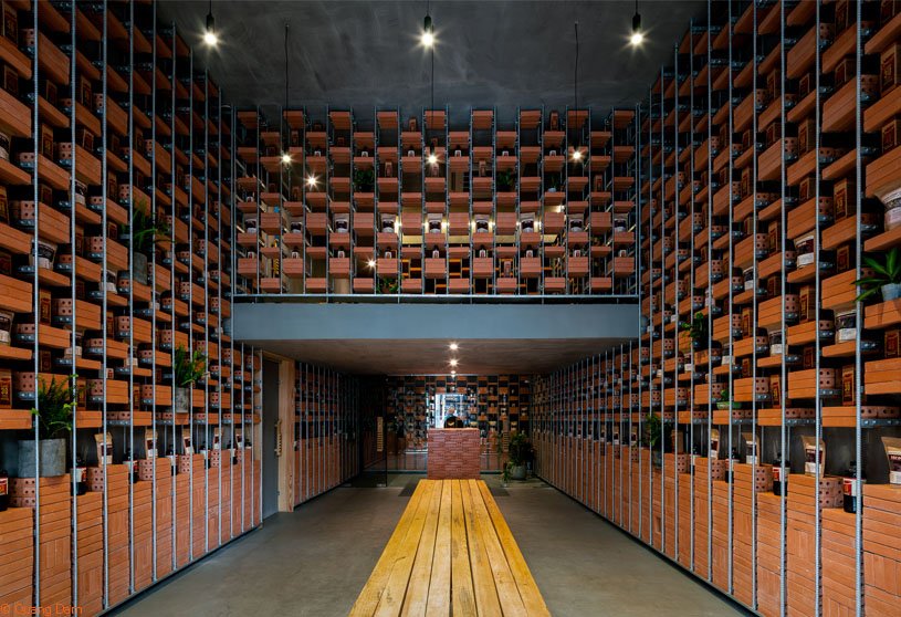 Organicare Showroom | Tropical Space