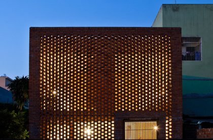 Termitary House | Tropical Space