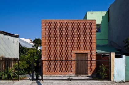 Termitary House | Tropical Space
