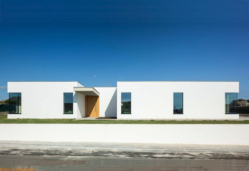 CS House | WALAA + Jorge Gonzalez