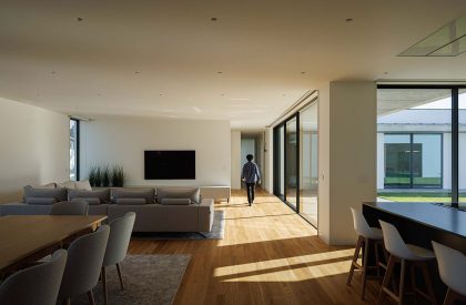 CS House | WALAA + Jorge Gonzalez