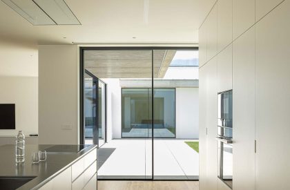 CS House | WALAA + Jorge Gonzalez