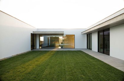 CS House | WALAA + Jorge Gonzalez