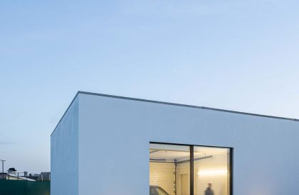 CS House | WALAA + Jorge Gonzalez