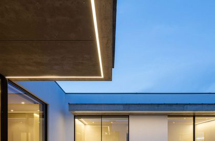 CS House | WALAA + Jorge Gonzalez