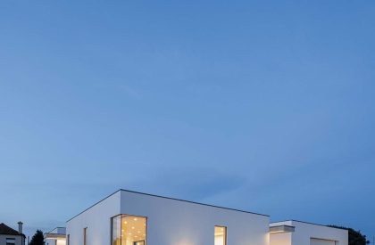 CS House | WALAA + Jorge Gonzalez