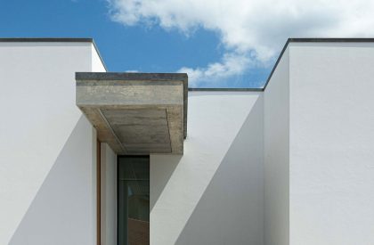 CS House | WALAA + Jorge Gonzalez