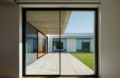 CS House | WALAA + Jorge Gonzalez